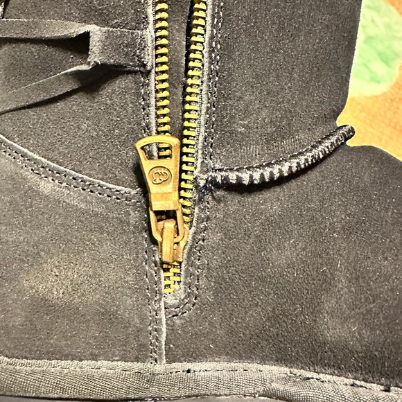 Lamo Winter Boots - Picture 8 of 10